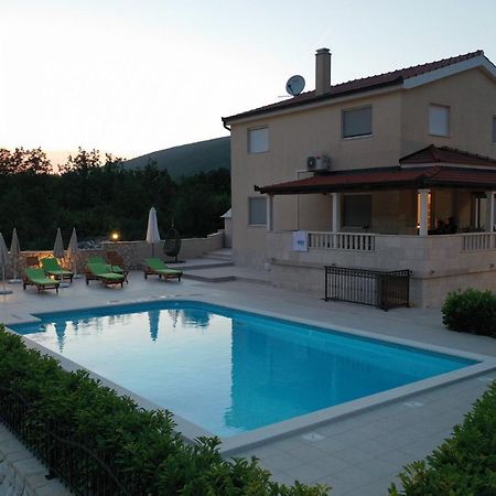Villa Secret Beauty With Saltwater Pool Имотски Екстериор снимка