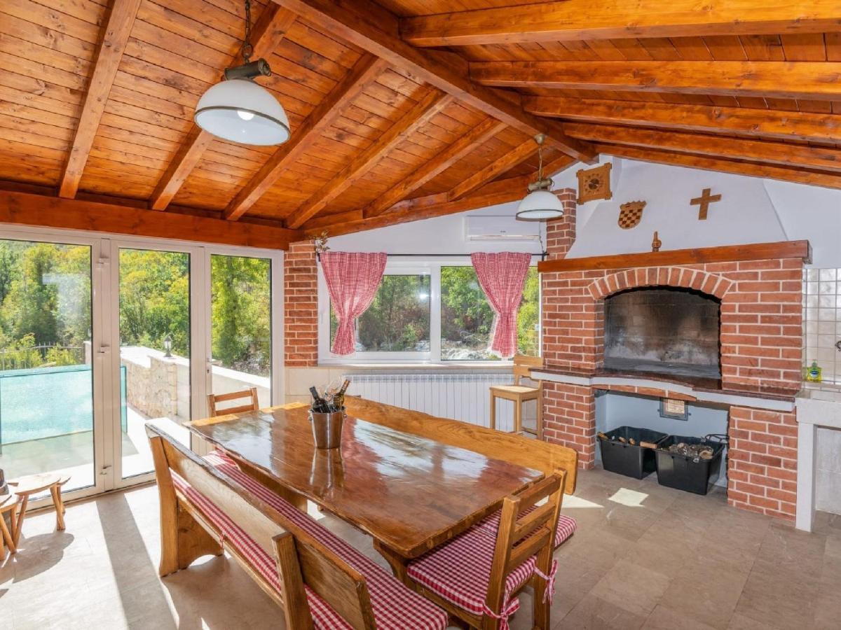 Villa Secret Beauty With Saltwater Pool Имотски Екстериор снимка